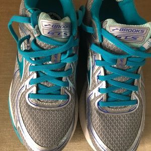 Brooks Running Sneaker